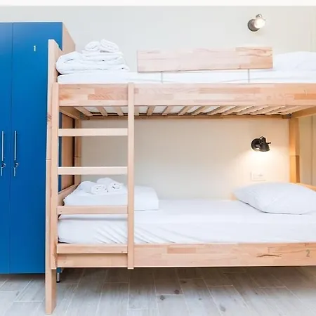 Ai Хостел Сплит