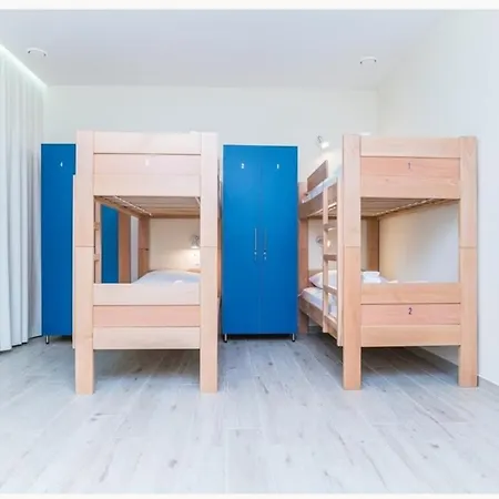 Ai Hostel Split