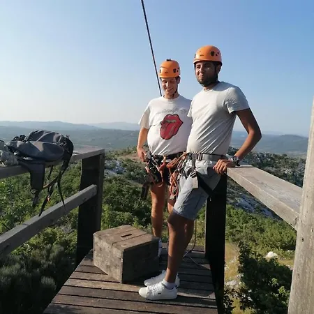 Ostello Ai